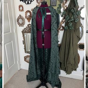 Elegant Green Women's Cape